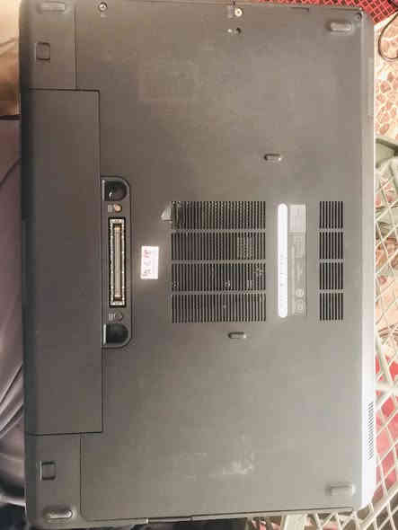 سلام عليكم لابتوب للبيع مواصفات دل || i5 جيل الرابع || كرت شاشه داخلي 2 كيكا || رامات 8 || الهارد 256 SSD || حجم الشاشه 14 || السعر بل خاص ما اكدر اكوله خاطر محد يكسر بسعرها جديده استخدام شهرين || البصره القرنه || رقم الهاتف ***********ول خاص مفتوح وبي وتساب
