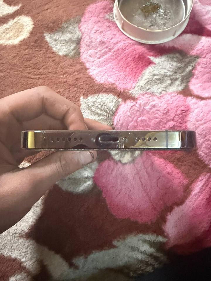 ايفوان13pro max✅
ذاكره:256✅
البطاريه:96امصعده 4✅🔋
نموذج:M✅
الجهاز حيل نضيف واستخدام شخصي ادفع سعر عجبني ابيع✅
للتواصل:*********** 
الرقم مفتوح واتساب بي هم
عنواني؛موصل حي السكر✅🏙️
