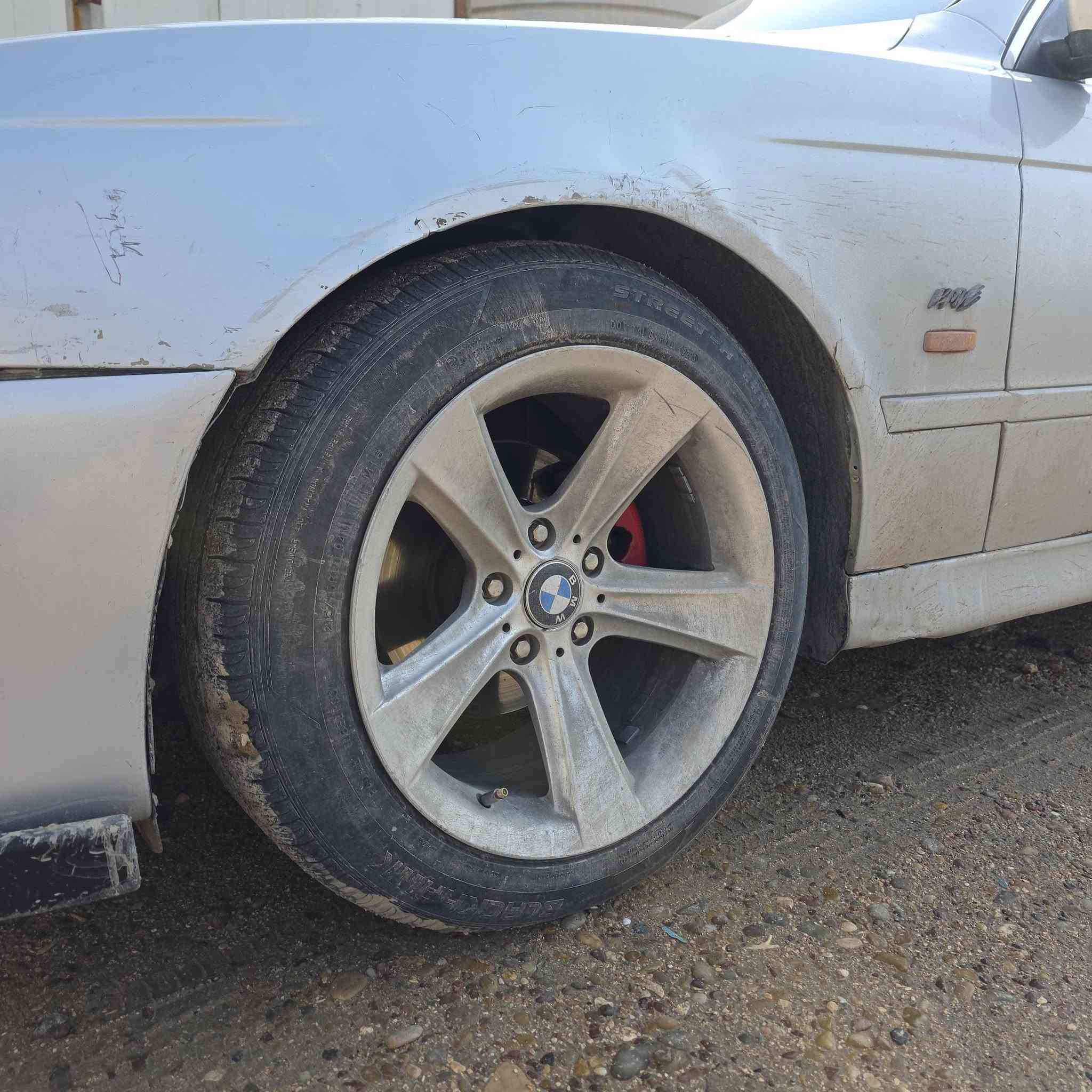 تخم ويل كب نجمة حجم 17 / الويل الخلفي بي تصليح فقط الباقي نظيف / 275 الف / ***********
