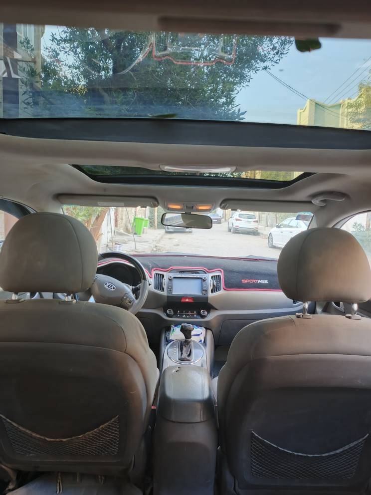 سبورتج موديل 2011 خليجي فول مواصفات 
سيارة كفاله عامه بيها شكم رصعه ما تبين بالتصوير تجي شوفهن بعينك توني شادلها تخم تاير عنواني ناصرية مركز
السعر 138 وبيها مجال بسيط للشراي
رقم تلفون ***********
*********** ناصرية, ذي قار
