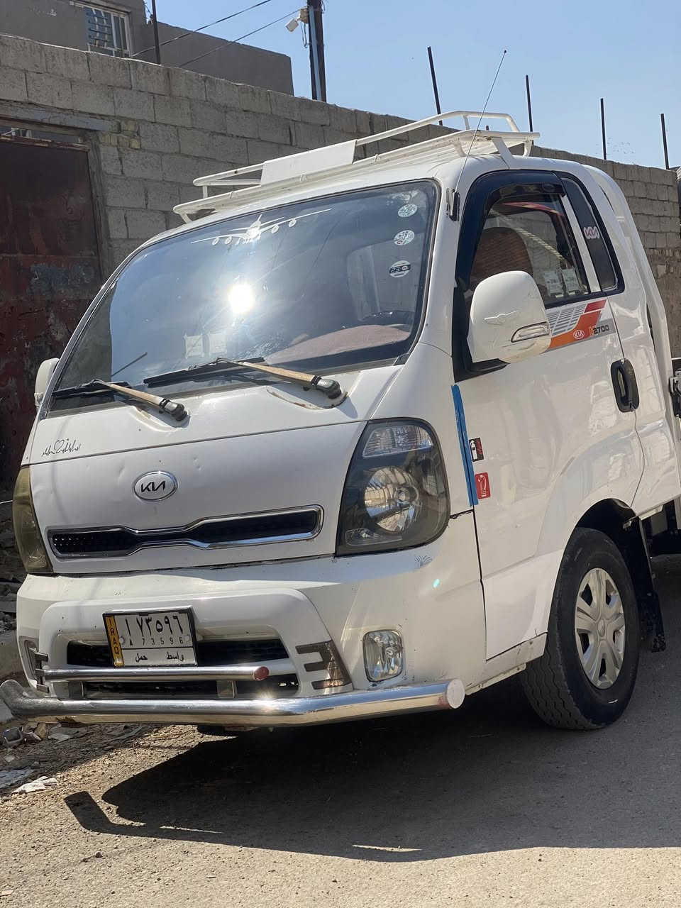 سلام عليكم كية البيع.   الموديل 2018 سيارة كفالة عامة من لضربة وصبغ تبريد شغال تخم تاير  مكينتهة مافتوحة.سعر 117 بيهة مجال قليل العنوان بغداد رقم الهاتف ***********
