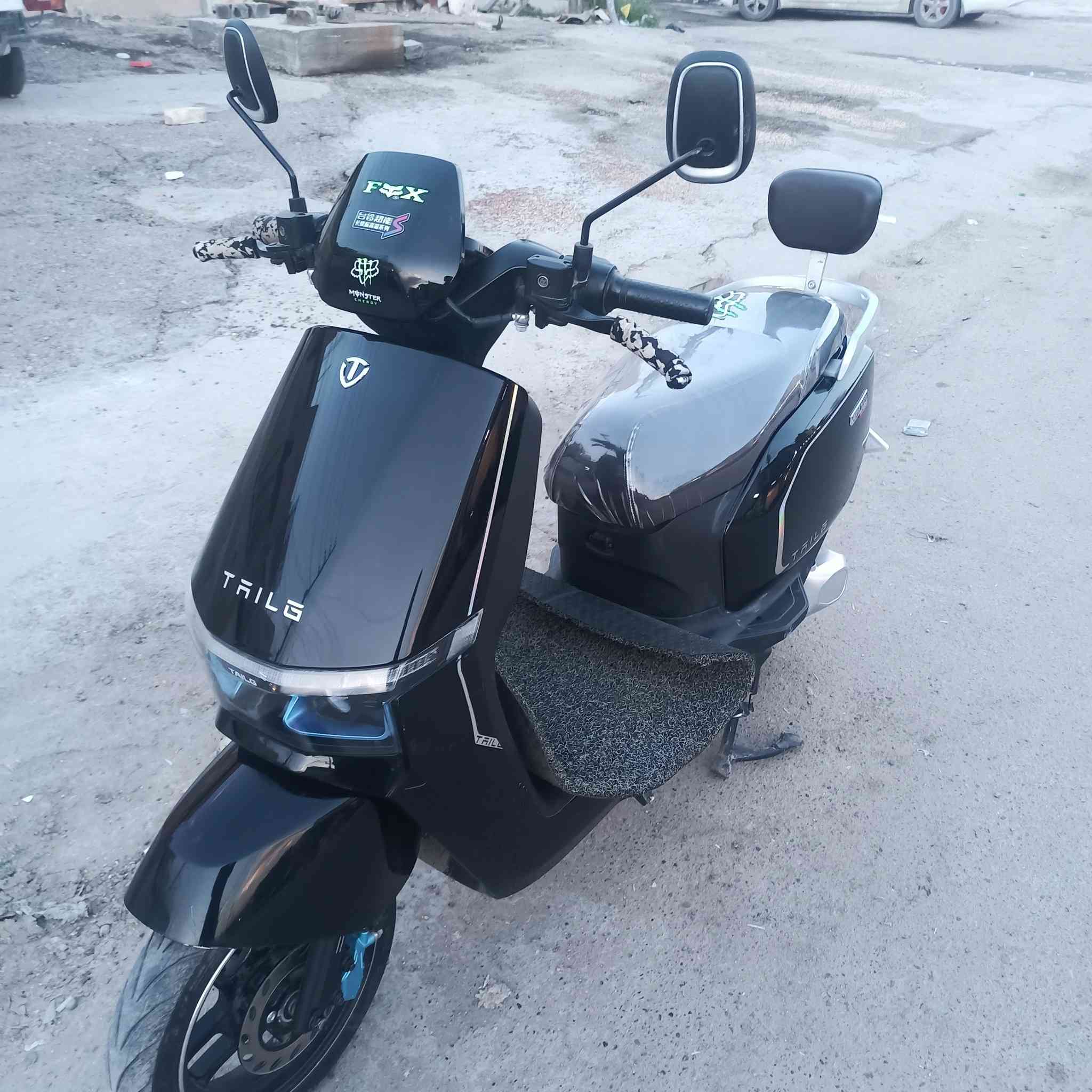 يا الله السلام دراجه TAlLG الوحش العالميه ملف 2000 واط حقيقي دراجه تخبل بطاريات فول شلعه معدل فول دراجه جديده وكل نقص مابيها بيها نضام R رجوع للخلف دراجه تخبل موديل 2025 بيها نضام مثبت سرعه نضام بارك P دراجه لايت زينون تخبل وجديده تايرات جدد دراجه كامله مكمله وخير من الله سعر الدراجه 750 بيها مجال مكاني بغداد حي الجامعه  رقمي للاستفسار ***********
