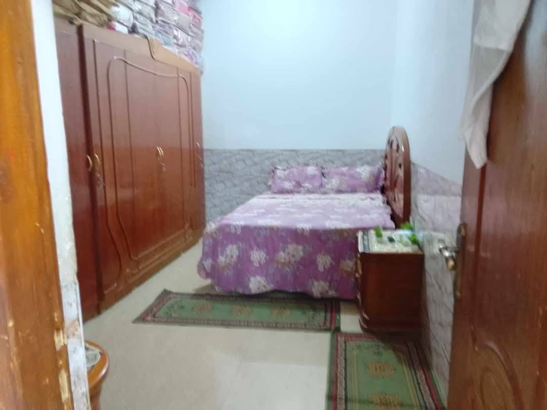 السلام عليكم بيت للبيع بل خشابه بل زراعي قرار محكمه
تفاصيل البيت 

غرفتين وصاله ومطبخ وبراني حمامات داخليه وخارجيه
مساحه البيت 160
السعر 60 وبي مجال 
لاستفسار ***********
