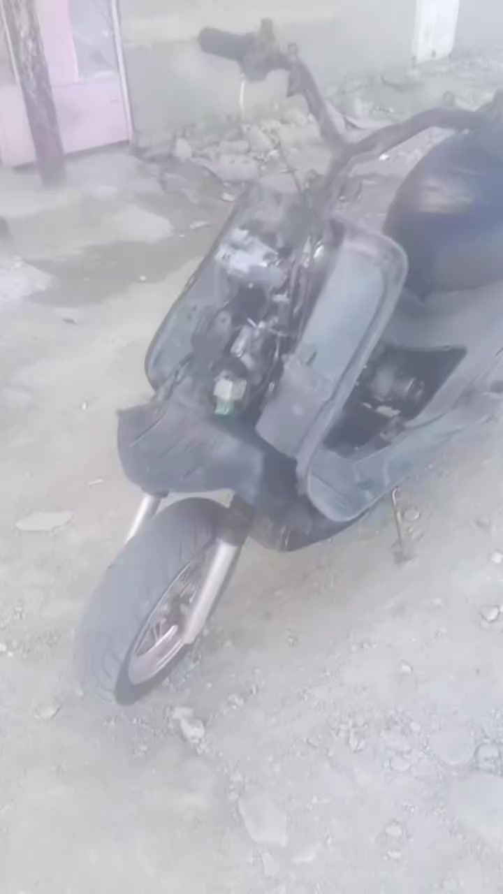 سلام عليكم دراجه ماكس منغولي دراجه حلوه وناعمه لا تبخير ولا تنقيص دراجه عوزه تنضيف كابريتر شغاله سعر 250 وبيه مجال بصيط ناصرية مركز  رقم ***********
