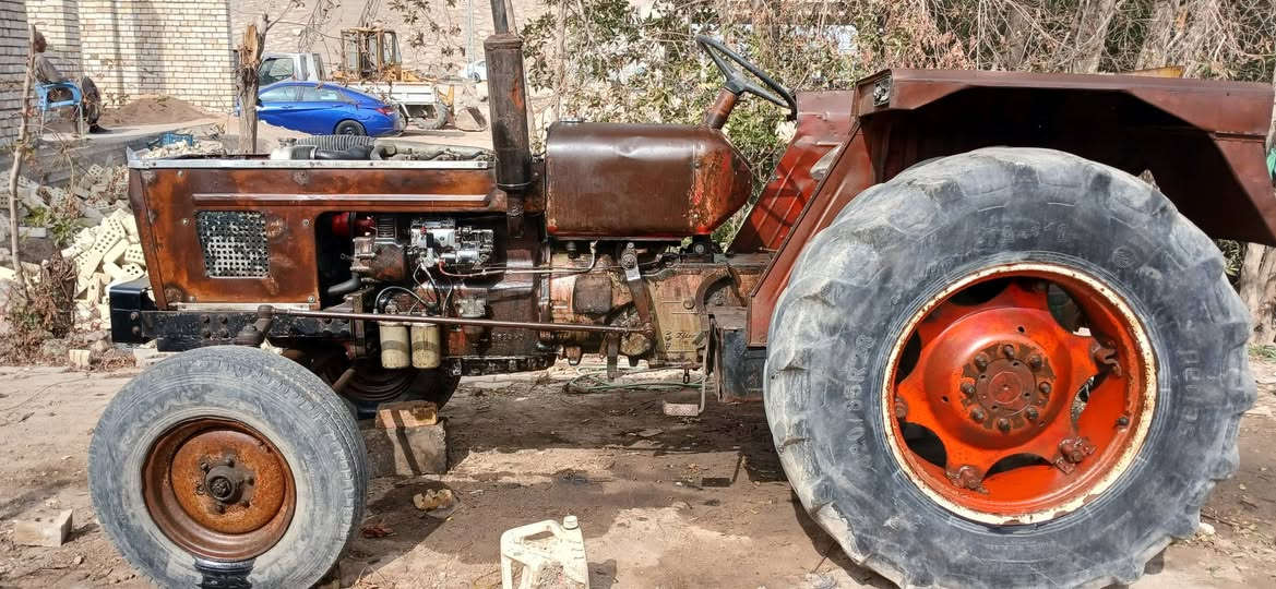 السلام عليكم
كاروبه عنتر للبيع موديل ٨١ بدون رقم مكفوله من محرك وكير واكسل شرط الشغل جهاز الرفع شغال كهربائيات شغاله لايت امامي شغاله سلف وباتري جديد وراديتر جديده وبريك دهن وكشر بلادي ( بنيد موجود ) وياها عربانه تركيه 
السعر ٣ مليون قفل قفل قفل 
للاستفسار الاتصال على الرقمين 
***********
***********
المكان كربلاء/طوريج
