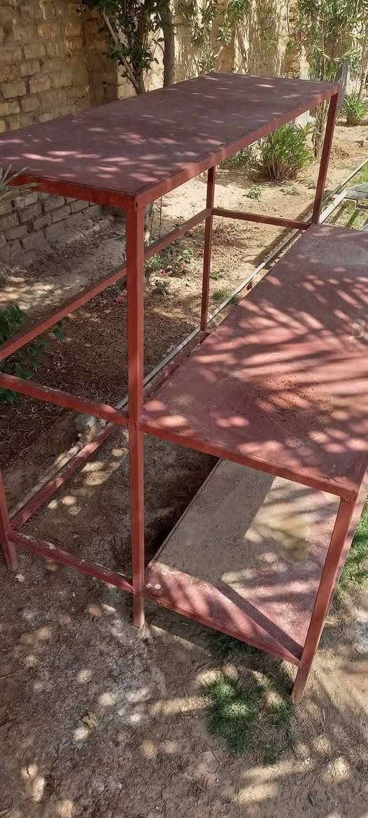 متاح ' ميز عارضه حديد تزكام '
***********
