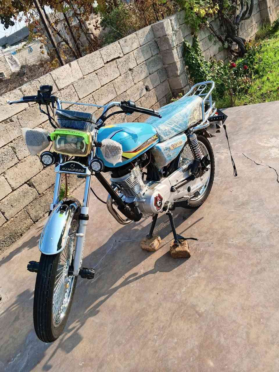 تايكر للبيع موديل 24
ماناقصها شي 
مكينته ناعمه
كهربائيات كله شغاله 
عداد اكتروني شاشه
السعر خاص او اتصل
***********
