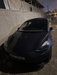 تسلا مودل ٣ • ٢٠٢٢ • باسمي