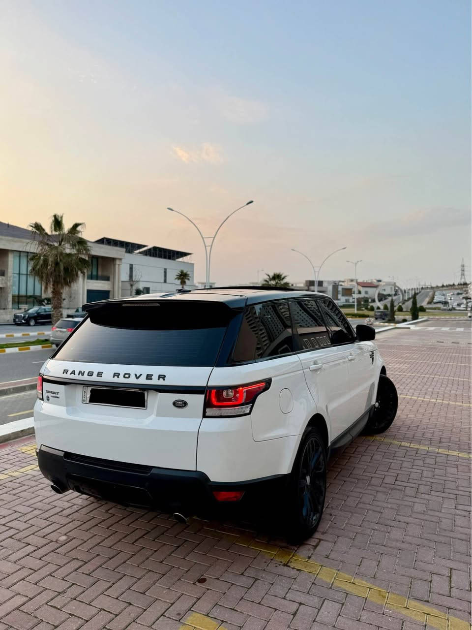 ﷽

‎‏Range Rover Sport 2014 Clin Title 
‎رانج ڕۆڤەر سپۆرت 2014 سفری شەریکەی سەردارە واتا خلیجی و سفری ئێرەیە کلین تایتڵ 
‎کامل سێرڤس و هەموو شتێکی بۆ کراوە 
‎سەیارەکە زۆر زۆر تازەو جوان و جاهیزە .. 

‎مۆبایل / ***********
‎شوێن / سلێمانی 

‎ئازیزان سەیارەکە  بۆیاخی نیە دەعامی بۆ دەعامی بەشەرت بێ بۆیاخ بێ سارد بێ تعدیل بێ پارچە گۆڕان چاڵ و شوختی نیە و زۆر تازەیە سەیارەکە و ماشااللە زۆر پاک ماوەتەوە 
‎گێڕ و مەکینە بەشەرت سەوت و دووکەڵ و بوخار و خەلەلی نیە بەشەرت  

‎مواسەفات فوول فوول ١/١ سپۆرت ناو زەرد 
‎( دۆسە کارەبا  ، سەقف پانۆرامە ، بەصمە  ، شاشە ئەلیکترۆنی ،سوکان ڤۆلێۆم ، تەحدید سورعە ، سندوق شەفت و کارەبا ، سەلاجە  ، دەبڵەکانی کارەبایە بەرزی و نزمی بە دڵی خۆت ، شاشە گەورە  ، کامێرا ، و قۆڵ ڤی ئایپی ، کوشن جلد و خەزن میمۆری ، کوشن هیتەر ،کوشن سارد ، کوشنەکانی دواوەش سارد و گەرمی ، تەبرید مەرکەزی ، لایت و بەگ لایت لید ، لایت عەدەسە و زینۆن ،  حاسەی پێش و دوا زۆر مواسەفاتی تر )

سەیارەکە سفری شەریکەی سەردارە و خلیجیە بێ بۆیاخ و بێ سارد دەعامی بۆ دەعامی بەشەرت 

سعر/٢٤٥$
شوێن/ سلێمانی
مۆبایل/***********
واتس ئەپ السليمانية, العراق
