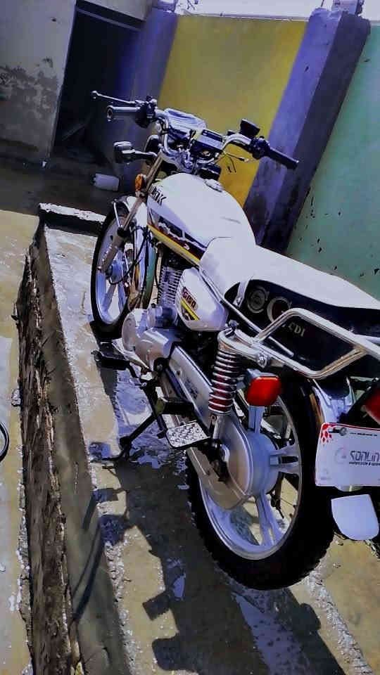 سلام عليكم شباب دراجه لبيع سافان مديل 23  ودراجه كامله من كلشي وراق اصولي مكاني ديوانيه *********** بس عله هذه رقم موجود ولسعر مليون 75 الف
