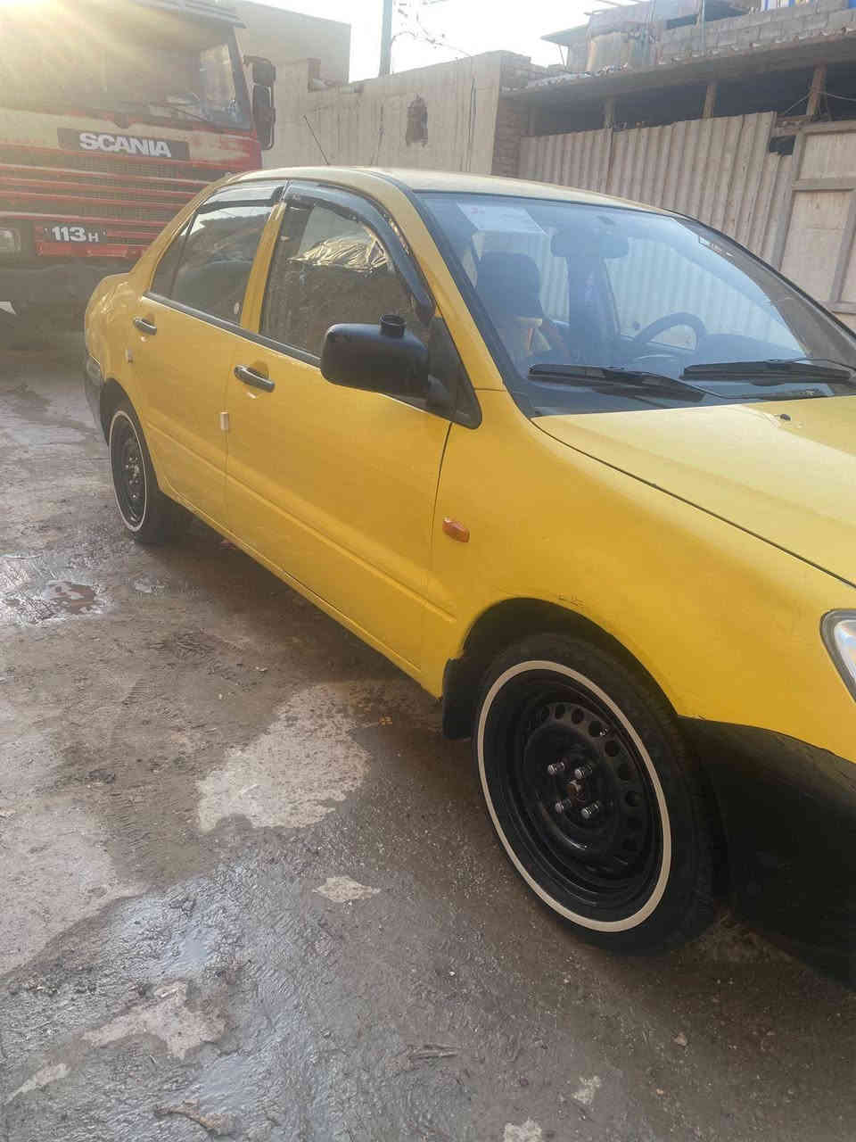 السلام عليكم لانسر 2010 الشركة العامة مكينة كير تبريد كفالة تخم تايرات جديد صدر امامي خلفي قبل يومين شادة سيارة بيها جاملغ وباب السائق صبغ بدون حادث وبدون دواخل سيارة خير من الله نظيفه بمعنى الكملة السعر 75 وبيها مجال حك الجية مكاني بغداد الشعب غير متواجد ع الفيس اتصال ***********
