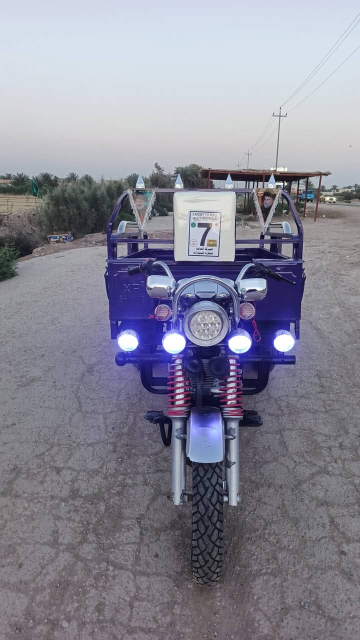 ستوته للبيع موديل 22 محرك  26 ما  مفتوح اوراق اصوليه شاصي مكفول كهربايات جهزه وره وكدام شغاله سلف هندر ما ناقصه اي شي سعر  مليون 850 وبيه جال بسيط شراي يتصل ***********
