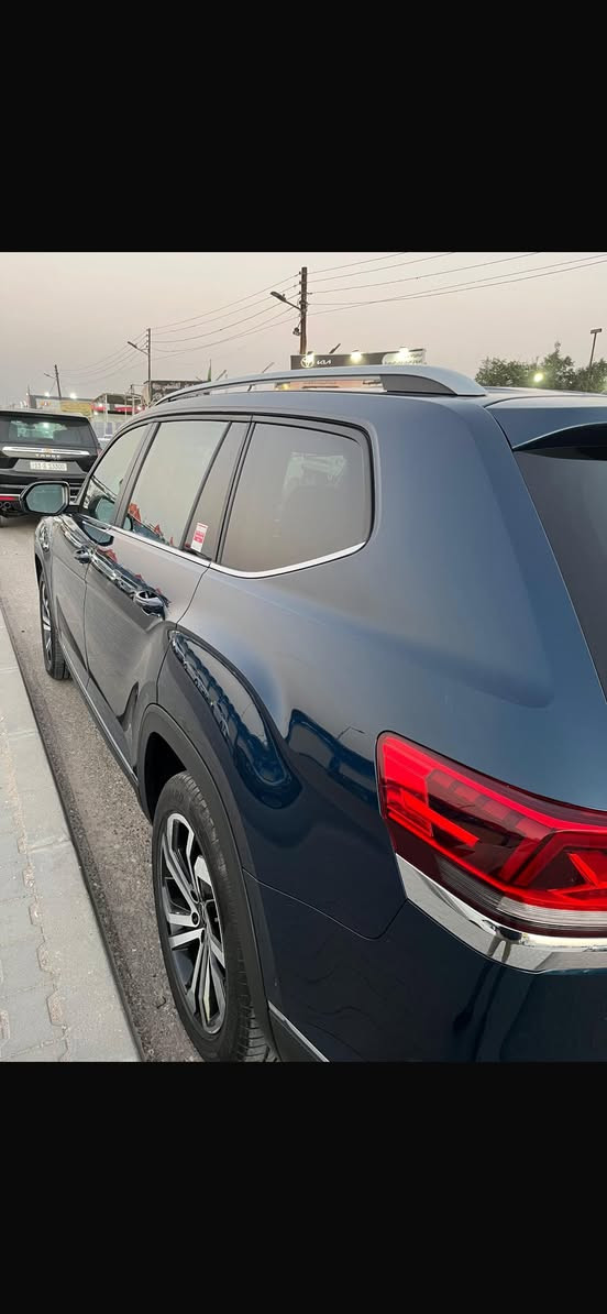 السلام عليكم
 !!! (للبيع او مراوس حسب القناعة)

اطلس2022فول SEL فول 1/1

7 راكب

 اللون نيلي

محرك 6 سلندر 

ماشية 55 الف

رقم بغداد دولي باسمي

مواصفاتها

تشغيل عن بعد بصمه

بانورما

ابواب بصمه

كامرا

ويل كب

بردات بلادي

كشنات جلد ميموري 3 وضعيات 

كشنات هيترات + تبريد 

كشنات فول كهرباء 

لايت زينون

رادار امامي

رادار خلفي

توقف ذاتي

تبريد مركزي

عداد الكتروني

السيارة بدون حادث فقط تقرير والفاكس تعمل وتسير
السيارة بحالة الوكالة

السيارة  في البصرة ابو الخصيب
السعر قفل 250$

للاتصال او واتساب ***********
