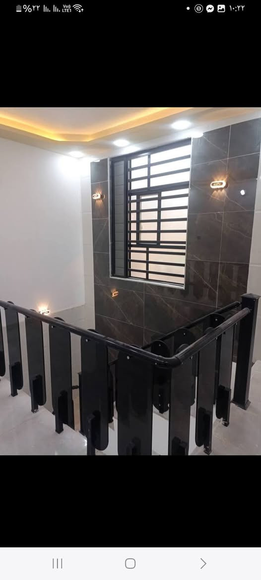 بيت البيع في نجف حي العسكري قرب اسواق ادم وقرب مول جوهرت العرب مساحه ١٠٠متر تفاصيل بيت غرفة وصالة واستقبال مطبخ صحيات طابق ثاني غرفتين وصاله وصحيه قرب شارع العام وقرب المكرمه سعر ١٥٥مليون مع المجال *********** النجف, العراق
