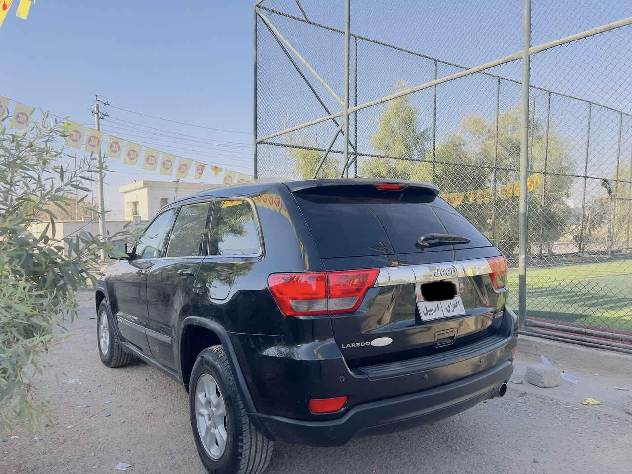 السلام عليكم جيب  لاريد موديل ٢٠١٢ رقم  جديد  نصف الباب سبوخ  محرک مافتح   ماسف بەسمە کوشین کاربای سیارات جدیت 
مکان اربیل 
رقم الهاتف /*********** واتساب
