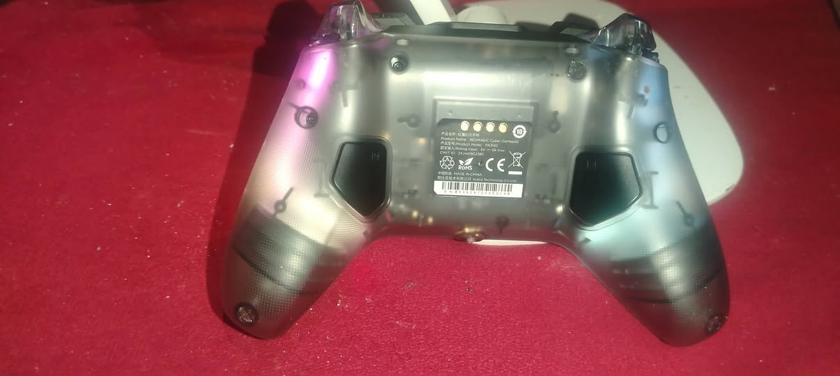 يدة تحكم سايبر ريد ماجك البيع تقترن مع جميع الأجهزة وجميع العاب البيع التواصل *********** وتساب وال خاص مفتوح
