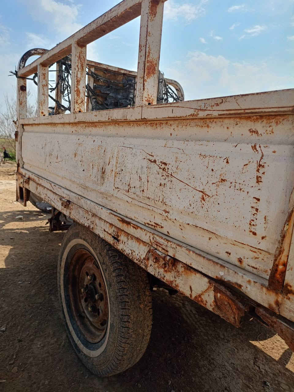 ياالله السلام عليكم ستوته موديل 2010 اوراق اصولي ستوته طفيته تشتغل تركته فتره ماشتغلت المو شراي لا يتعبني مكاني رفاعي #سعر 500 وبيها مجال
***********
