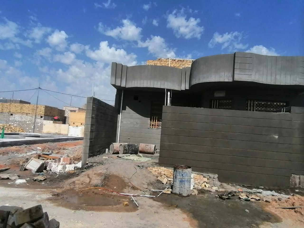 سلام عليكم خلفةلبخ وبياض متفرغ حالين  
هاشم علي (***********

