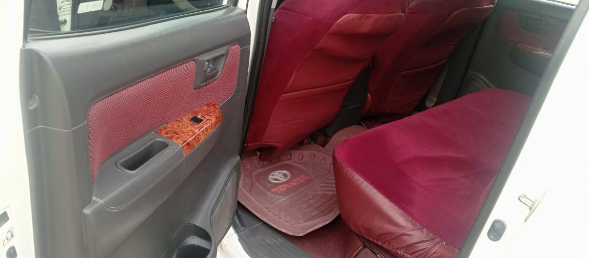 بيكم 2013
كويتي الساير
شاصي 19
كير اوتوماتيك 
ماشيه 180
رقم بغداد الدولي
السياره بيها براس الجاملغ صبغ اقل الشبر
وبيها بارد بل باب الخلفي والباقي كفاله
السعر 200
مكان السياره رمادي 
***********
