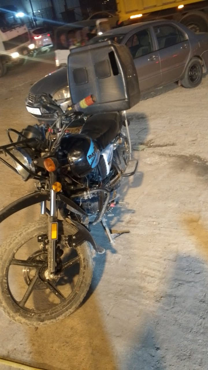 دراجه نوع دايوان الفين٢٣ أوراق الدراجه نضيفه ما مفتوح بيه برغي السعر ٩٥٠ او بيه مجال مكاني بغداد المين الثانيه الرقم ***********
