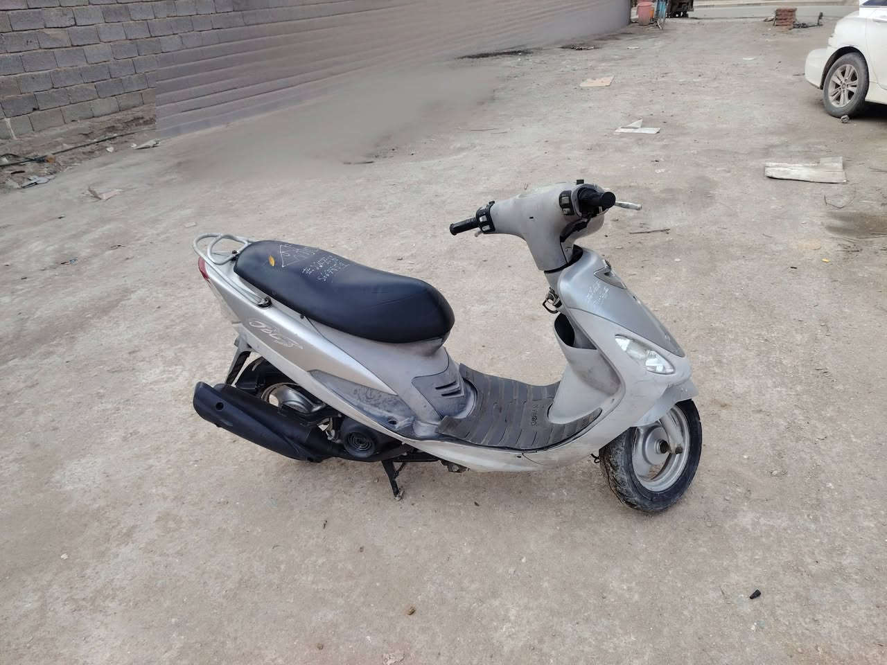 ماكس منغولي للبيع
الكفر اصلي رصاصي مختم مع السوادات
شلعة ومعدل
سلف وكابريتة اصليات
كيج وبانزين وكليو متر شغال
اشاير ولايت وكهربائيات شغالة
مكاني حلة بابل رقمي ***********
