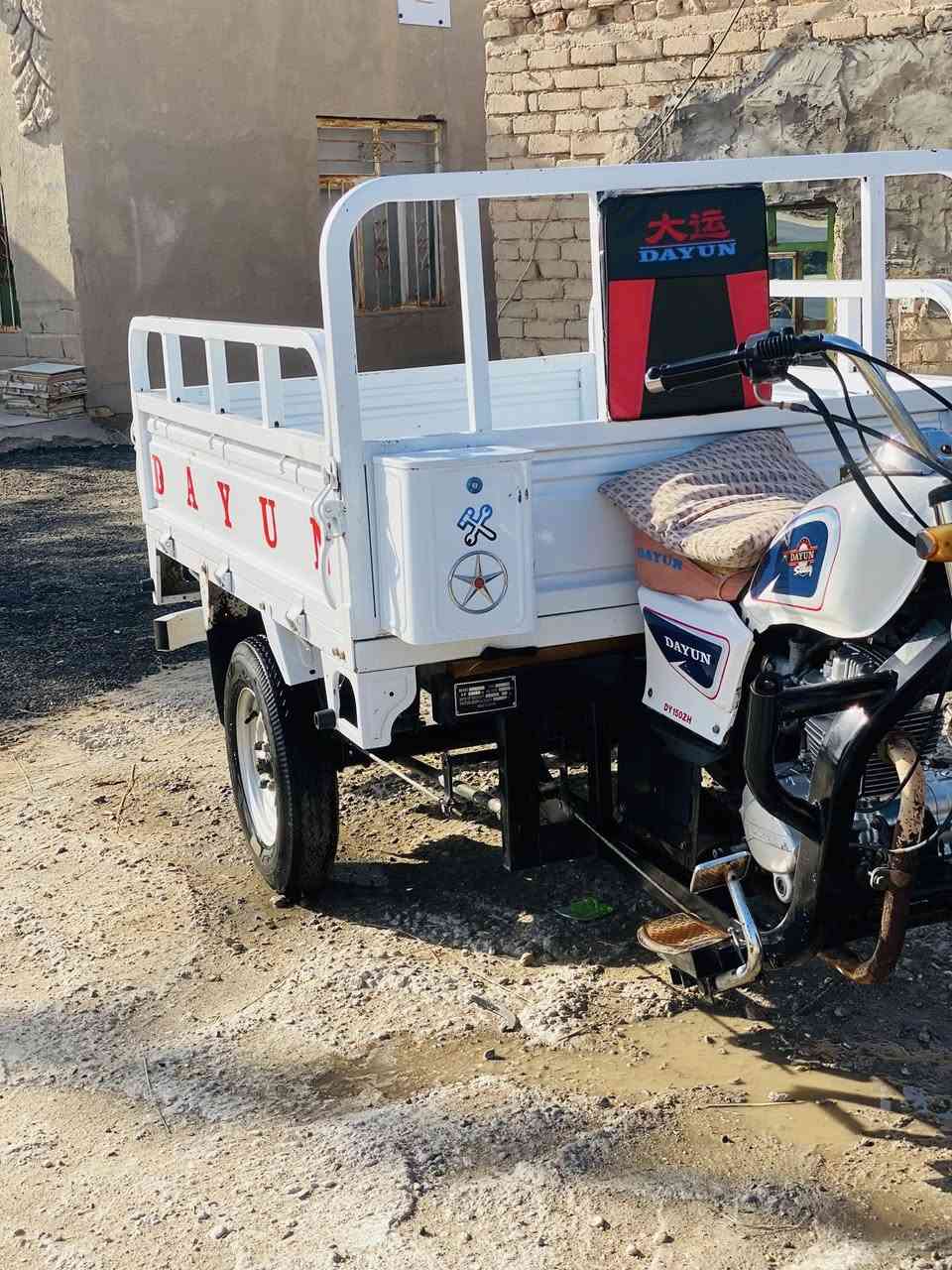 سلام عليكم
ستوته دايون للبيع 

موديل 23 مامرقمه 

الستوته كفاله 

المحرك مامفتوح 
مكاني سوق الشيوخ كرمة بني سعيد 

السعر 2700 وبيها مجال حك الجيه 

رقمي ***********
