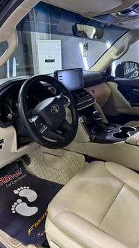 السلام وعليكم لاندكروز ساز بلاك موديل 2024 كفالة عامة ماشية 53000باسمي...