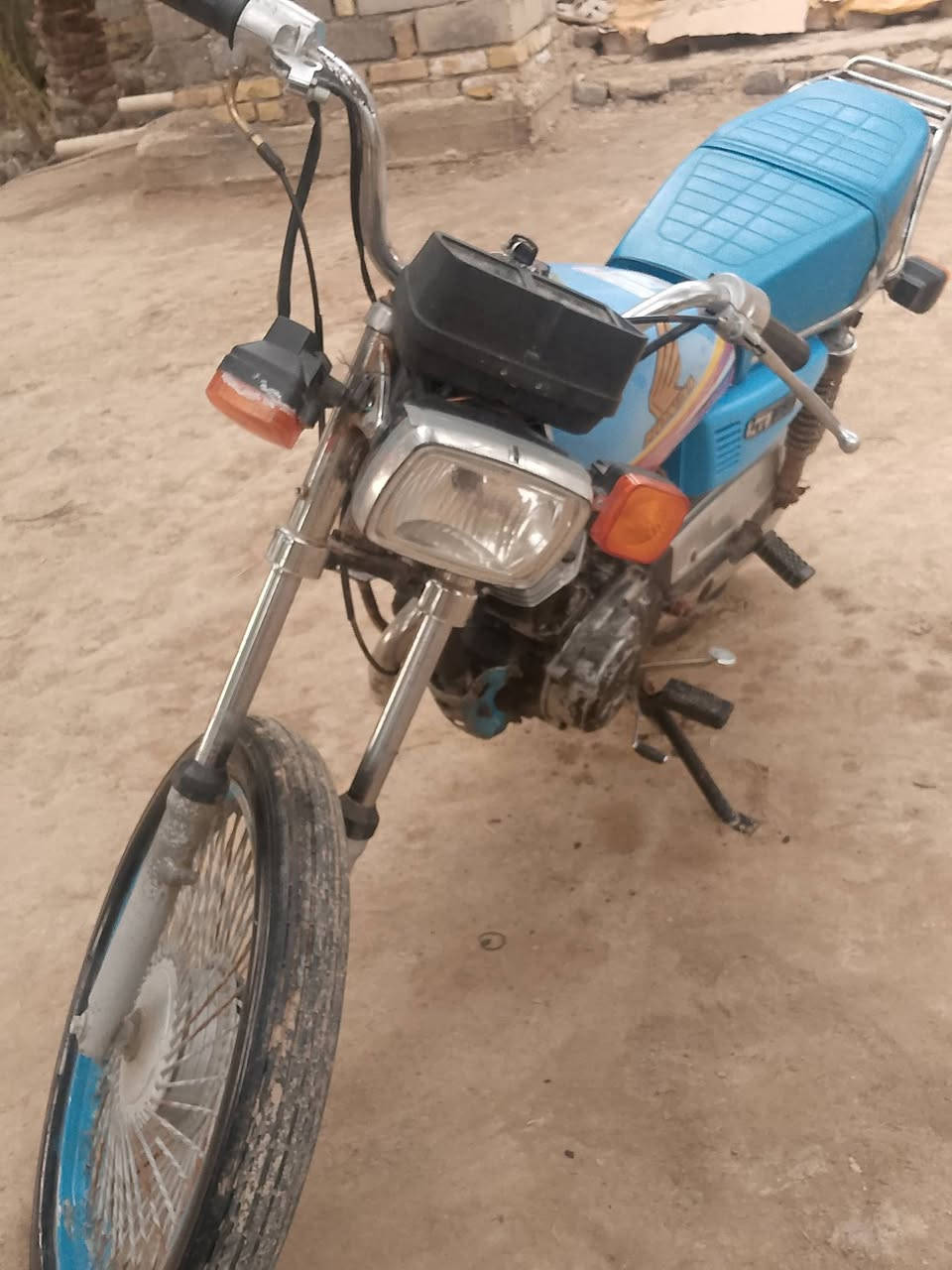 سلام عليكم للبيع دراجه ايراني (كلك) مكينه مفتوحه دراجه جاهزه من كلشي كهربائيّات جاهزه سعر (400)بيه مجال  *********** مكان ناصريه سوق الشيوخ كرمه بني سعيد كرماشيه
