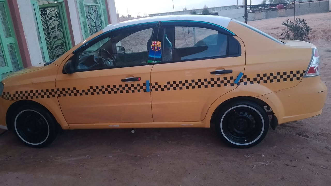 السلام عليكم سياره افيو للبيع موديل 2011 سياره مقفوله فقط صبغ فقط بونيت مكاني على طريق كربلاء نجف قرب الباب الجديده السرايا يتصل الرقم ***********
