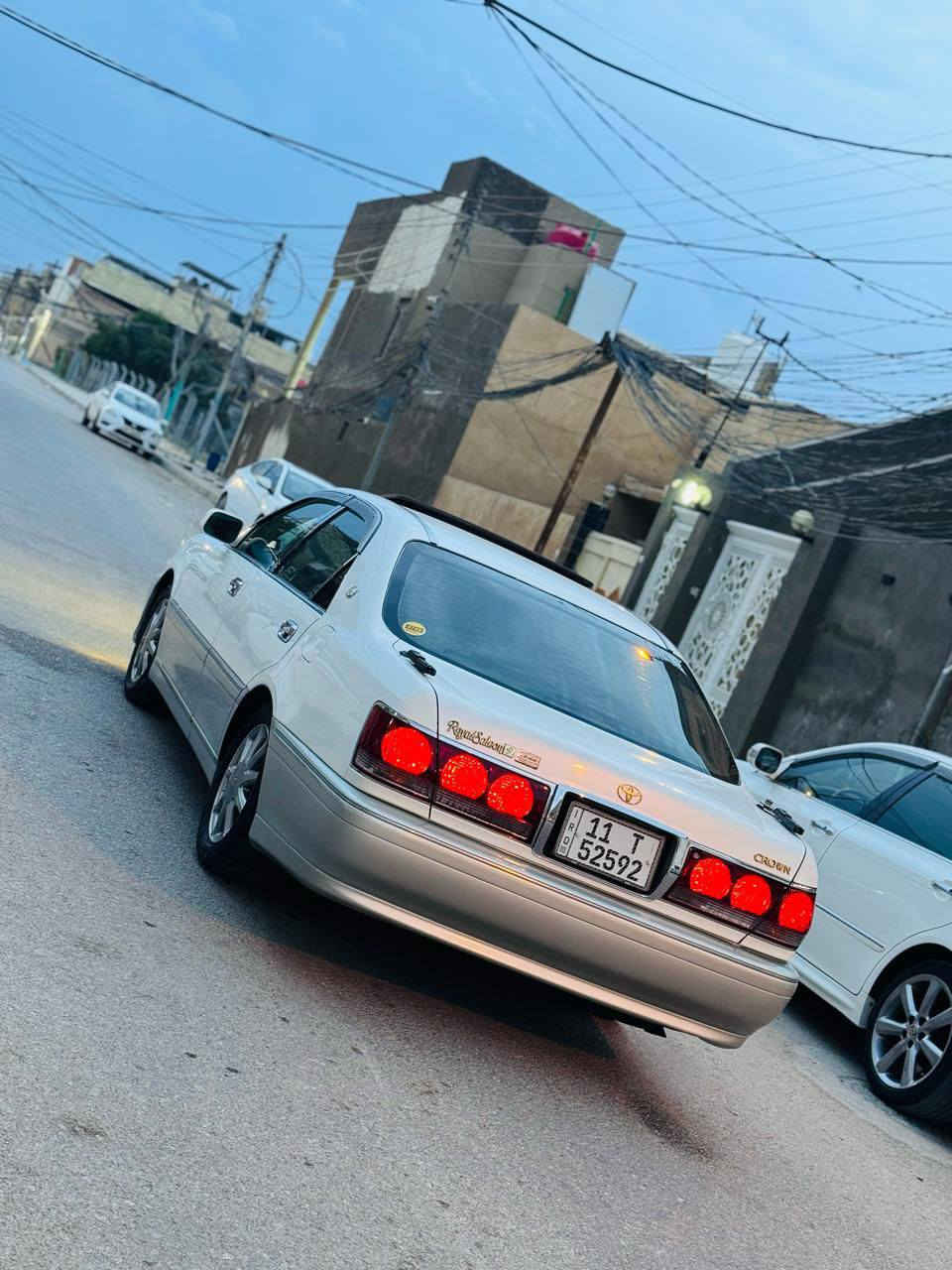 السلام عليكم 
#ملكه للبيع 2000
بغداد دولي قرار 48
سنويه لل 27 
ديفور الكبير شاص 75
اربع دكم فتحه 
ثلاجه تبريد خلفي 
برده خلفيه 
اربع كشنات كهرباء 
تحوير نجف فوك وجوه 
دشبول مثنى العيساوي
ويل 16نفطي 
السياره (كصتين )
السياره جديده مال جناي 
السعر 123 بيها مجال بسيط 
مكاني نجف 
***********
