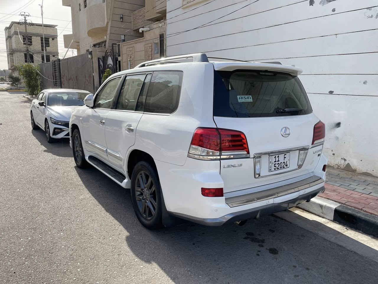 سلام عليكم لكزز موديل 2009
مكفوله كفاله عامه من عده جاملغ صبغ اثر تخريب فقط 
رقم بغداد إنكليزي بسمي 
بريم اصل فول موصفات 1/1 داخل بيجي
مرايات شفط 
كشنات كهرباء وتدفئه وتبريد 
شاشه كامره دواره 
جكات تصعد تنزل 
 5 بصمات
حساس خلفي وأمامي  
تخم تاير جديد 
ماشيه 260 حقيقي 
السعر 307وبيه مجال
سياره جديده بوضع وكاله 
مكان سياره كربلاء مقدسه
الاستفسار ***********
