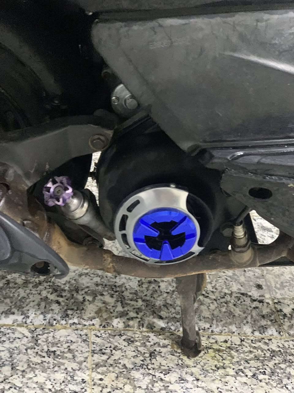 السلام عليكم 
ماكس مضلع حديث نوزل شاشه إلكتروني مكينه وكفر بلادي السعر ٧٠٠ وبيها مجال ***********
