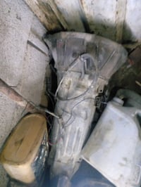 مرخصة مدير الكروب كيرات فيفتي ثنين ونص.  وكير ونجي مجول.  الرقم 077103...