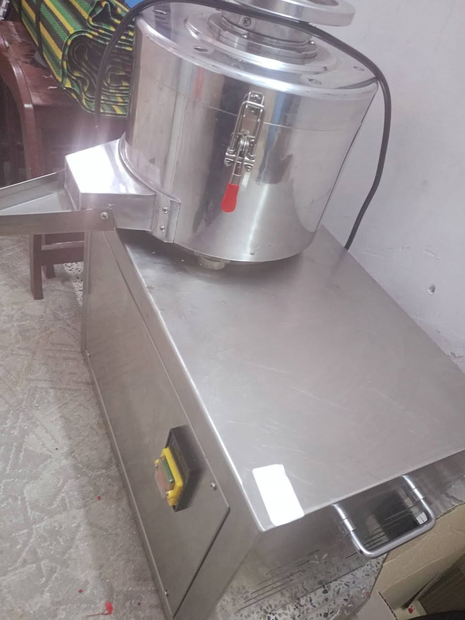 جهاز معصاره راشي جديد مستخدم فقط مره وحده للتجربه مال مشاريع مصانع الحجم الكبير مكاني البياع بعده جديد وسعر اقل


**إذا كنت صاحب هذا الإعلان وتريد حذفه لأي سبب، رجاءا أرسل رسالة إلى الدعم الفني**