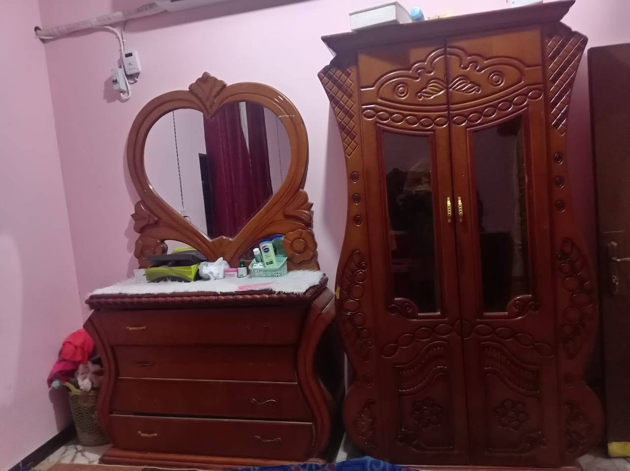 غرفه النوم البيع سعر مناسب ***********
