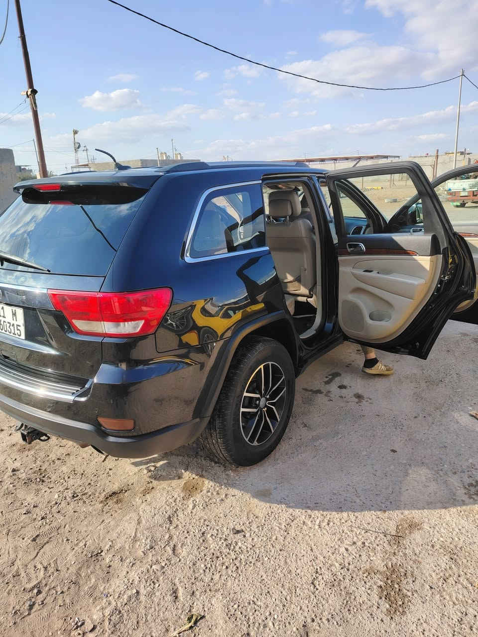 جيب شيروكي مديل ١٣ ورد مريكي محرك هيمي فول مواصفات محرك مكفول دواخل بيجي رقم بغداد بسمي سياره جديده استفسار عل رقم *********** بصرة القرنه سعر 165
