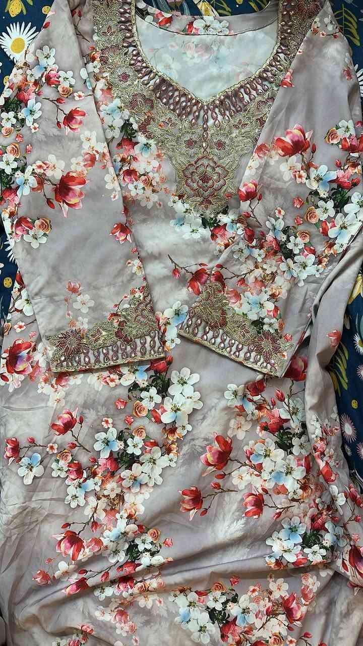 هلوو بنات عندي هذا المخور الإماراتي تفصال يجنن وقماش حريرر تلبس وزن 75 فقط هاي القطعة عندي الي تريدها تراسلني واكو توصيل💗💕💕


**إذا كنت صاحب هذا الإعلان وتريد حذفه لأي سبب، رجاءا أرسل رسالة إلى الدعم الفني**