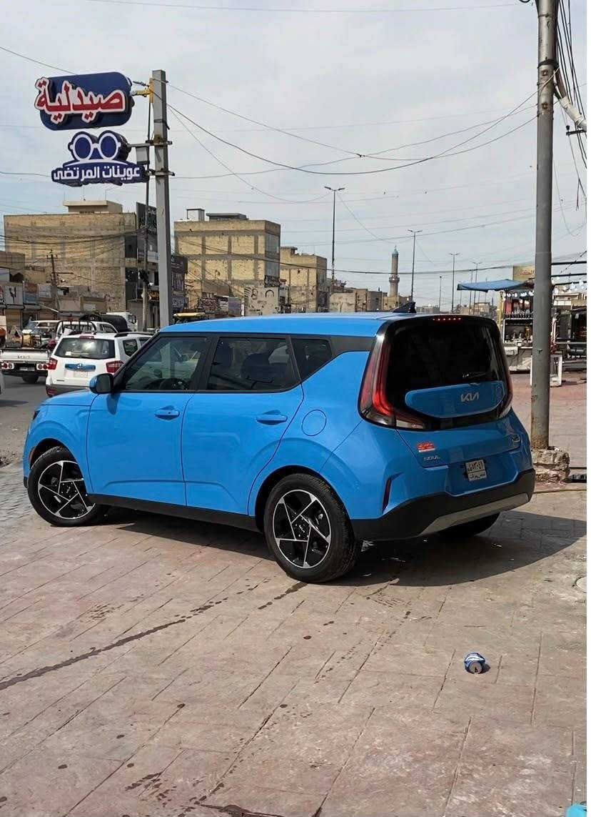 سلام عليكم صول 24 بدون رقم سياره كفاله عامه فتحه بصمه كامل موصفات بارد بل جاملغ المامي كد اقل شبر سعر ١٦٥ بيها مجال قليل***********
