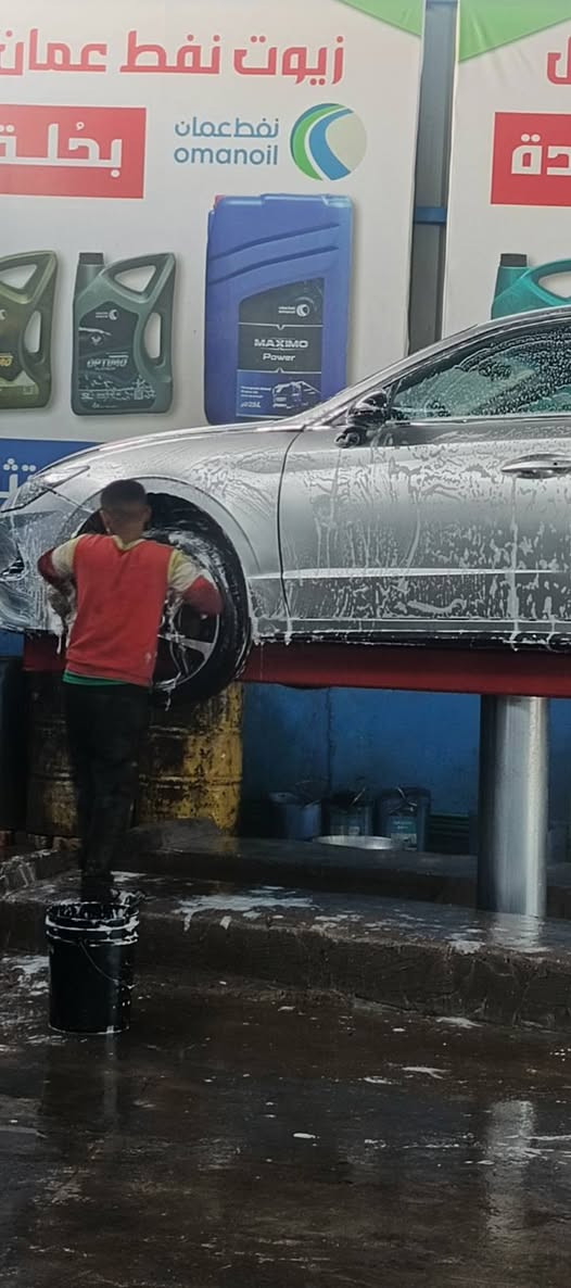 سلام عليكم 21صبغ عام مكفوله من الكلبه وتجيه سياره فول الفول ب 117بيها مجال قليل كلش  مكاني نجف ***********
