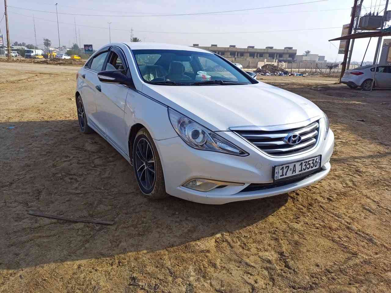 سوناته موديل ١٢ خليجي صبغ احزام جماليه مكفوله من حادث مكينه ٢٤٠٠ سعر ١٠٧ مكاني  ديوانيه بيع او مراوس معه فرق محتاز فرق ***********
