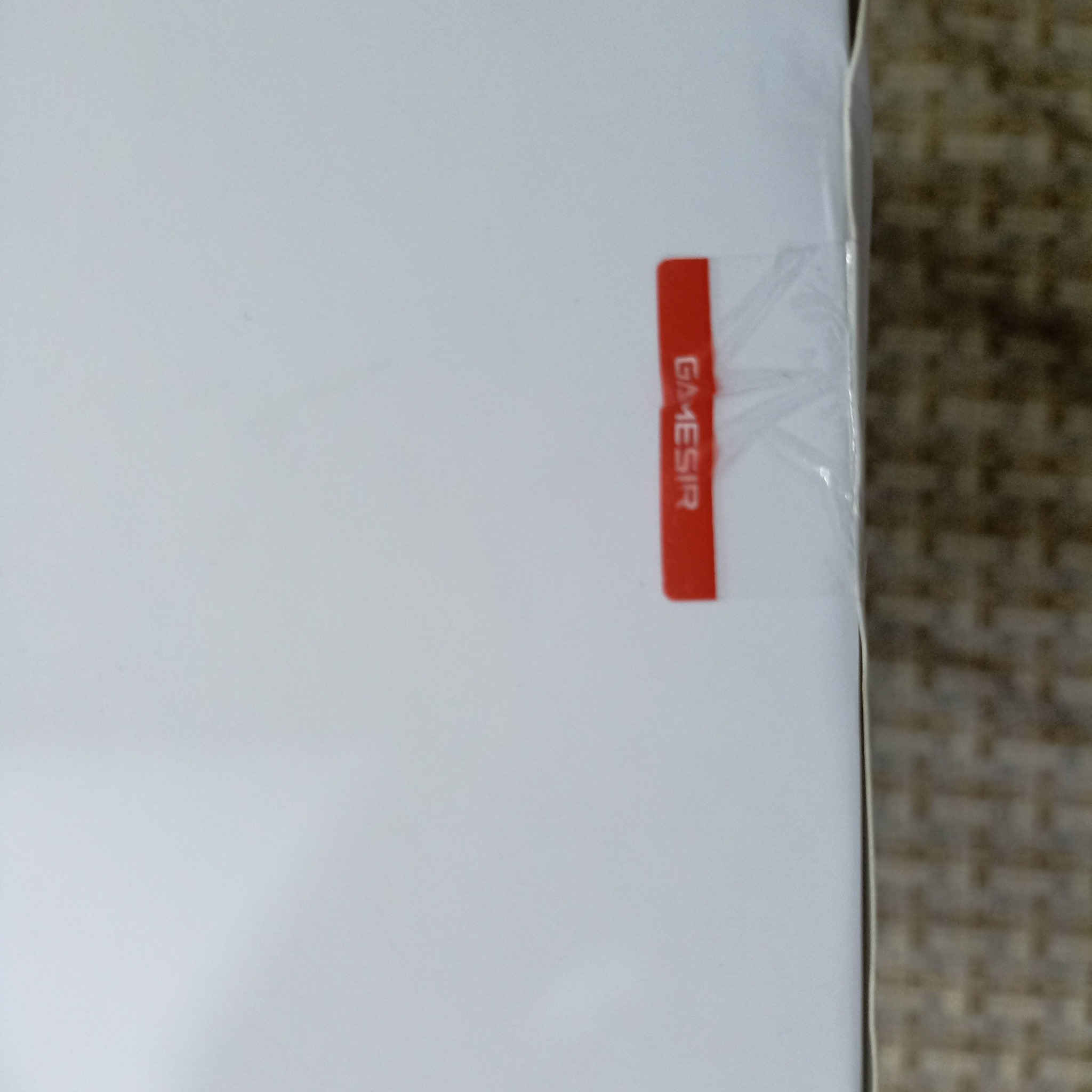 المنتج هو GameSir Cyclone 2، وهو وحدة تحكم ألعاب لاسلكية متعددة المنصات. 
التوافق: تعمل مع أجهزة الكمبيوتر (PC)، Nintendo Switch، iOS، وAndroid. 
الميزات: تتميز بعصا تحكم Mag-Res TMR لدقة عالية، ومحفزات تناظرية بتقنية Hall Effect. 
الاستجابة: توفر معدل استجابة 1000 هرتز للألعاب السلكية واللاسلكية. 
الإضاءة: تحتوي على إضاءة RGB قابلة 

السعر خاص


**إذا كنت صاحب هذا الإعلان وتريد حذفه لأي سبب، رجاءا أرسل رسالة إلى الدعم الفني**