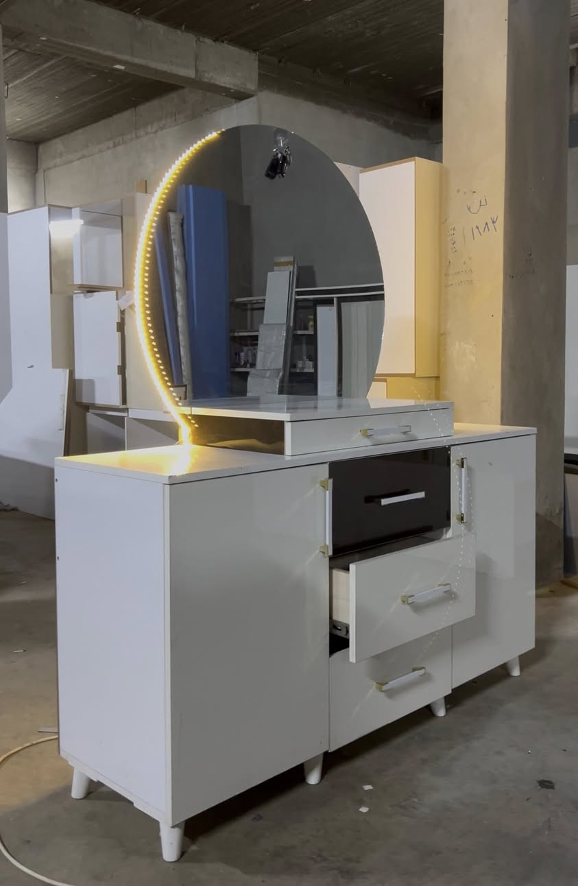 سلام عليكم البيع غرفه نوم مستعمل خشب تركي فصال عراقي ضمان 5سنين قنصور ملحق ارتفاع250 عرضه 300 تخت ملكي خشب أمدي إيف ملاحضه مو مثل خشب الي بيه تبن خشبه أمدي إيف استفسار اتصل عنوان موصل برطلة ***********
