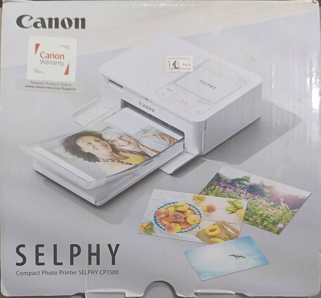 سلام عليكم طابعه صور اصليه جديده 
وكامره سوني اصليه مع رام كامل ملحقاتها سعر اثنينهن 100 وبيهن مجال بسيط مكاني ديوانيه