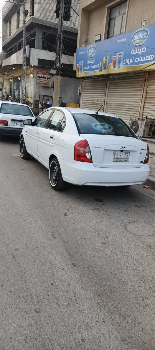 سلام عليكم اكسنت موديل 2011 شركه العامه خليجي بيه رشات صبغ بصيطه جدا بدون دواخل لغود  وشواصي مكفولات تبريد ثلج مكينه وكير مكفولات مكينه 1600 رقم بغداد سياره جديده بمعنه الكلمه تخم تاير اليوم شديده كهربائيات جديده سعر 85 وبيه مجال قليل مكلف بل نشر عنوان بغداد دوره رقمي ***********
