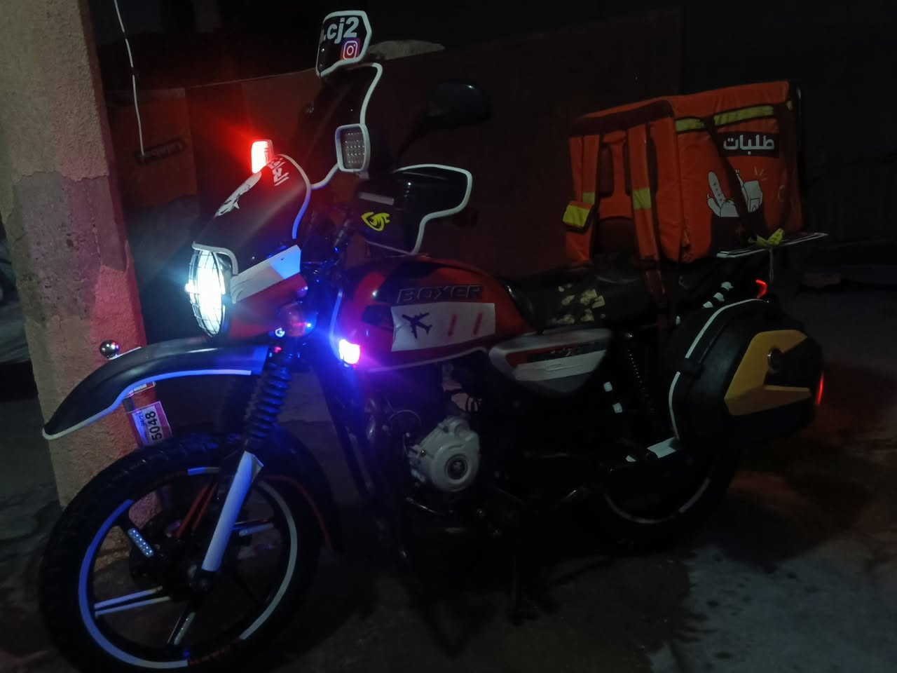 السلام عليكم بوكسر 2023 للبيع مرقم انكليزي سنويه بسمي تحويل ثاني يوم
دراجه مكفوله كفاله عامه 
المكان البياع الشرطه الخامسه
***********
