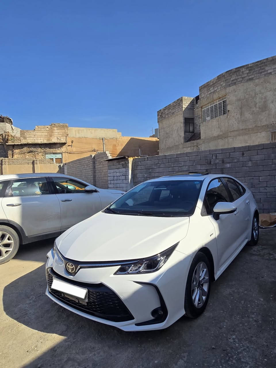 السلام عليكم
#كورلا هايبرد
#للبيع 
موديل 2025 
ماشية 2.000
فول
 فتحة 
بصمة
 كشنات جلد  
ردار امامي 
تحديد مسار 
معروفة مواصفاتها 
السيارة بحالة الوكالة 
مرقم نينوى 
السعر 158 بيها مجال للطيبين
مكان السيارة الموصل 
*********** 📞 بي واتساب
