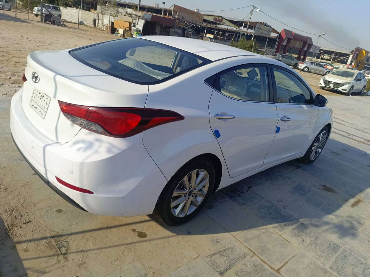 النترا موديل 15خليجيه بيه طرف الجاملغ بي بارد وبيه دوسه صبغ ول باقي كفاله كير ومحرك وحداديه سياره جاهزه لخير سعر 128وبيه مجال عنوان ذي قار مركز قرب جسر السريع ***********
