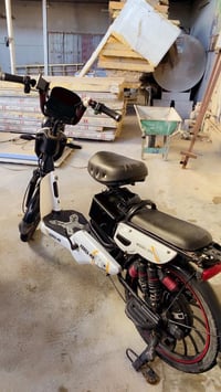 السلام وعليكم شباب دراجه شحن البيع يرادله بس بطاريه ترجع طبيعي بسعر من...