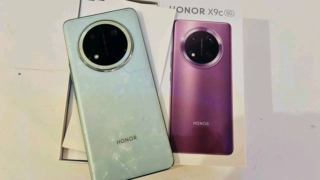هونر X9C للبيع 350 وبي مجال
ذاكرته 256 رام 12
بطاريه6600 ملي امبير
شاحنته 66 واط
كامره108ميكا بكسل
معالج سناب دراكون 6جين 1 يشغل60 فريم بالببجي حقيقي

جهاز مكفول من كلشي شخط مابي استخدام 3 اشهر
 مكاني سوق الشيوخ وهذا رقمي
***********