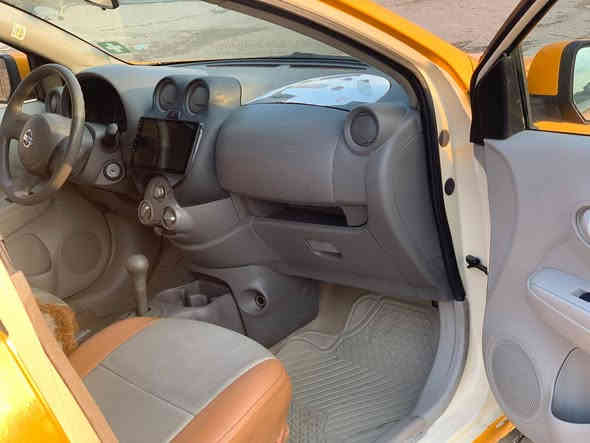 سلام عليكم للبيع نيسان سني مديل 2014 خليجيه بيه طخه جاملغ امامي مكينة كير صدر تخم تاير كله جديد تبريد ثلج سياره حلوه جاهزة من جميع نواحي رقم بغداد تحويل مباشر مصفره هيئه وغرامات مكان بغداد حي الحسين مقابيل لبانزين خانه مال حي العامل سعر 75 وبيه مجال للطيبين رقمي ‏‪*********** بغداد
